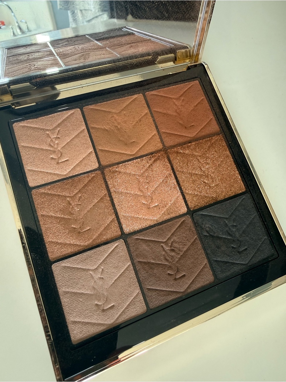 Yves Saint Laurent Gold Compact Couture Eye Palette - Picture 2 of 4